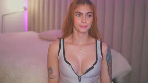 anatalybee online show from December 2024 11:46:01 PM