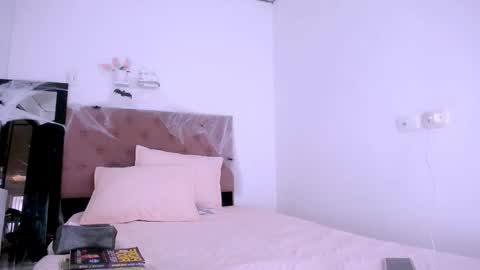 NATALY online show from October 2025 07:36:02 PM