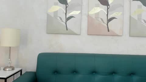 Naty online show from September 2025 12:05:02 PM