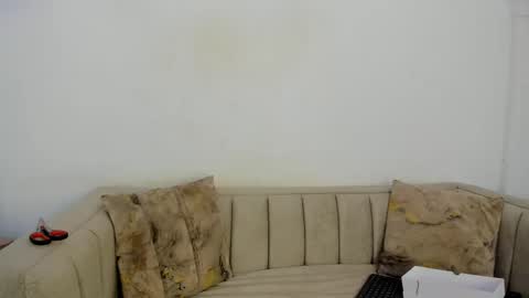 Naty online show from October 2025 03:07:02 PM