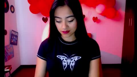 Nataly Escobar online show from February 2025 01:59:01 PM