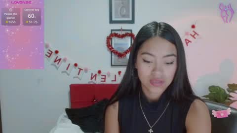 Nataly Escobar online show from September 2025 12:21:01 PM