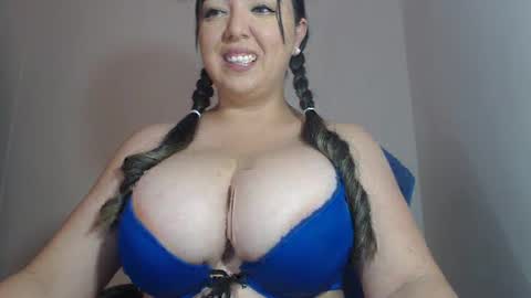 Snapshot of natasha9_ chatting on September 2025 10:23:02 PM NATTY online show from September 2025 10:23:02 PM