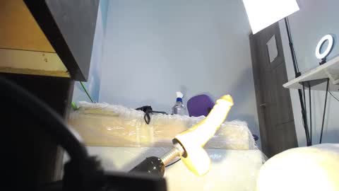 Snapshot of natasha_bernett chatting on February 2025 03:01:02 AM Natasha Bernett online show from February 2025 03:01:02 AM