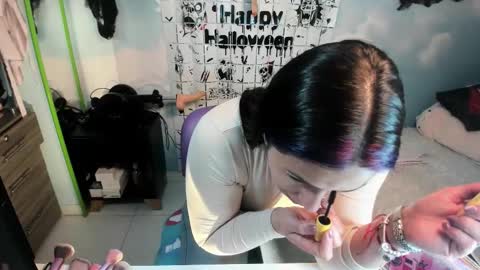 Snapshot of natasha_bernett chatting on October 2025 04:05:01 PM Natasha Bernett online show from October 2025 04:05:01 PM