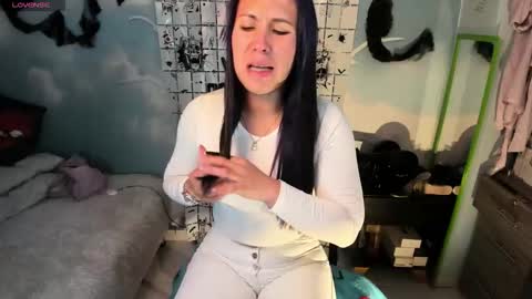 Snapshot of natasha_bernett chatting on October 2025 11:17:02 PM Natasha Bernett online show from October 2025 11:17:02 PM