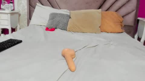 natasha online show from October 2025 01:42:02 PM