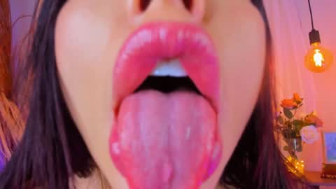 Snapshot of natasha_hartaman chatting on January 2025 02:47:02 PM online show from January 2025 02:47:02 PM