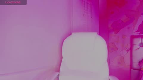 Snapshot of natasha_smith_ws chatting on December 2024 01:05:01 AM Natasha  online show from December 2024 01:05:01 AM