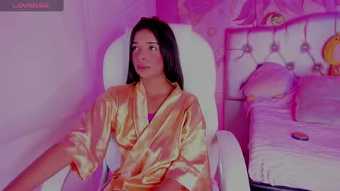 Snapshot of natasha_smith_ws chatting on December 2024 04:07:02 AM Natasha  online show from December 2024 04:07:02 AM