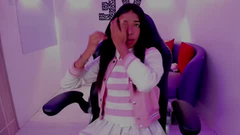 Snapshot of natasha_smith_ws chatting on December 2024 05:42:01 PM Natasha  online show from December 2024 05:42:01 PM