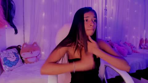 Snapshot of natasha_smith_ws chatting on December 2024 04:22:02 AM Natasha  online show from December 2024 04:22:02 AM