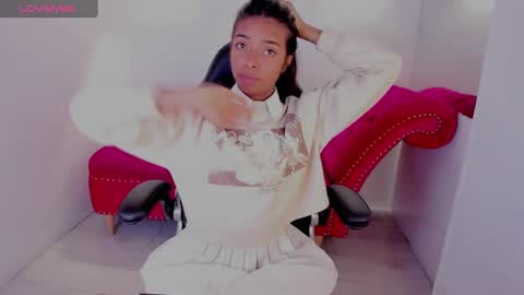 Snapshot of natasha_smith_ws chatting on February 2025 04:52:01 PM Natasha  online show from February 2025 04:52:01 PM