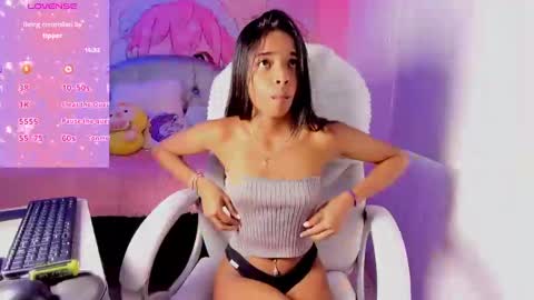 Snapshot of natasha_smith_ws chatting on March 2025 09:59:01 PM Natasha  online show from March 2025 09:59:01 PM