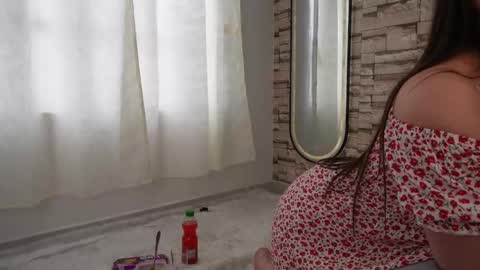 Natasha Vesper  online show from September 2025 01:04:01 PM