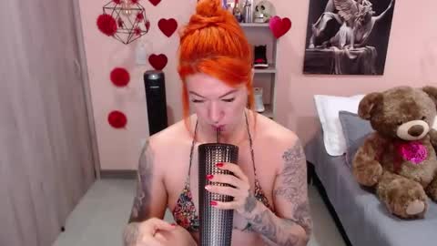 Snapshot of natasha_woo chatting on February 2025 04:40:02 PM Nat online show from February 2025 04:40:02 PM