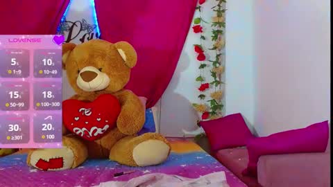 NatashaKissess   online show from December 2024 04:13:02 PM
