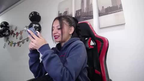 Natashax  online show from October 2025 04:08:01 PM