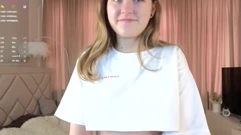 Snapshot of natashiareichow chatting on October 2025 07:20:02 AM Nata online show from October 2025 07:20:02 AM