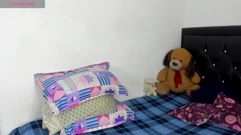 Snapshot of natassha_brown chatting on December 2024 02:10:02 AM Natassha online show from December 2024 02:10:02 AM