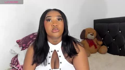 Snapshot of natassha_brown chatting on February 2025 01:00:02 AM Natassha online show from February 2025 01:00:02 AM