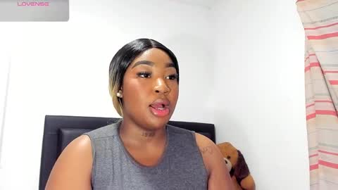 Snapshot of natassha_brown chatting on March 2025 03:13:01 AM Natassha online show from March 2025 03:13:01 AM