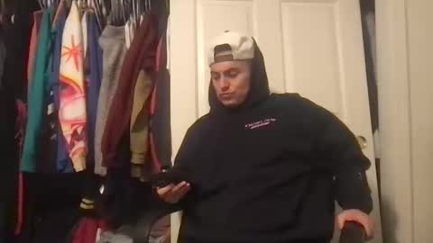 natetheexplorer online show from October 2025 04:44:02 AM