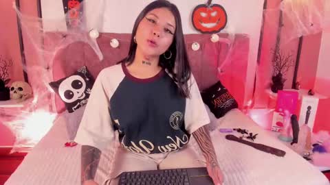 nathalia_stone online show from October 2025 06:17:02 PM