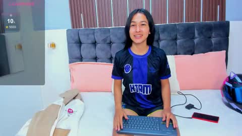 ... Nathaly ... online show from November 2025 03:50:01 AM