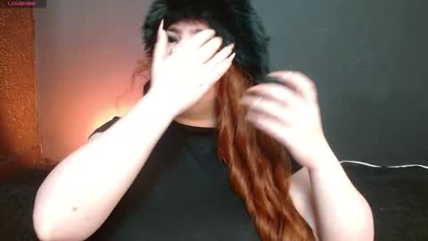 Snapshot of nathaly_rose1126 chatting on September 2025 01:22:01 PM online show from September 2025 01:22:01 PM