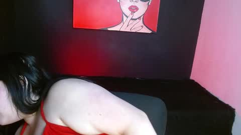 Snapshot of nathaly_rose1126 chatting on October 2025 02:06:02 PM online show from October 2025 02:06:02 PM