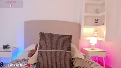 NATHALY  online show from October 2025 03:14:02 PM