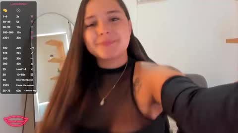nathalyxx_ online show from December 2024 02:08:02 PM