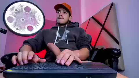   online show from September 2025 01:06:02 AM