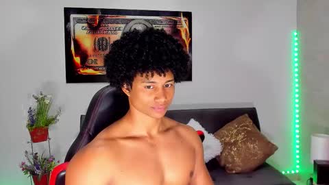 Snapshot of nathan_sexy247 chatting on November 2025 12:44:01 AM Nathan online show from November 2025 12:44:01 AM