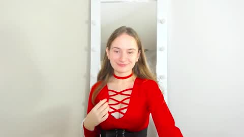 Snapshot of natural_meri_ chatting on October 2025 05:49:02 AM Meri online show from October 2025 05:49:02 AM