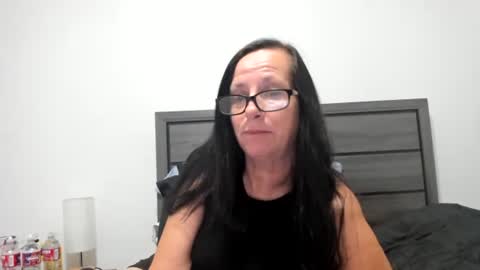 Natural Peach Goddess online show from September 2025 02:27:02 AM