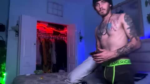 nature_boiii online show from November 2025 04:33:02 AM