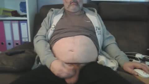 naturistmale45 online show from February 2025 01:08:02 PM