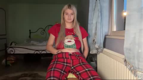 Snapshot of natybron chatting on November 2025 05:08:02 AM Andreea online show from November 2025 05:08:02 AM