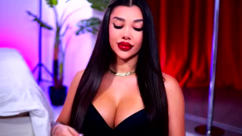 Snapshot of natydesiree chatting on November 2025 10:28:02 AM Naty online show from November 2025 10:28:02 AM