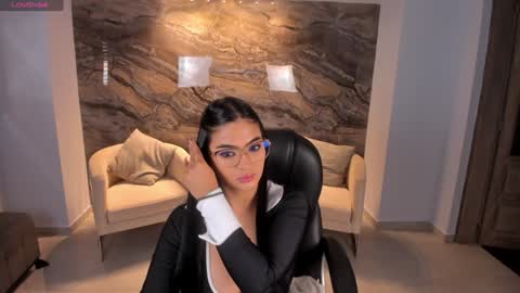 Snapshot of natyferrer chatting on January 2025 11:00:01 AM Naty Ferrer online show from January 2025 11:00:01 AM