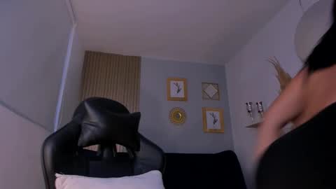 Snapshot of natyferrer chatting on October 2025 10:44:02 AM Naty Ferrer online show from October 2025 10:44:02 AM