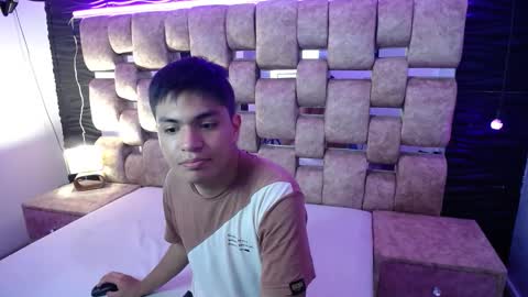 Naty y Alex online show from November 2025 07:57:02 PM