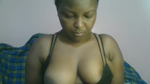 Snapshot of naughti_garlie chatting on October 2025 07:43:01 AM naughti_garlie online show from October 2025 07:43:01 AM