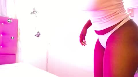 Snapshot of naughty_choko chatting on October 2025 03:05:01 AM L I S S online show from October 2025 03:05:01 AM