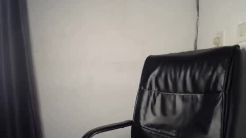 Snapshot of naughty_flirt1 chatting on November 2025 07:12:01 PM Zoey online show from November 2025 07:12:01 PM