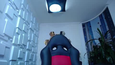 Snapshot of naughty_kittenm chatting on December 2024 11:19:02 AM Kitten online show from December 2024 11:19:02 AM