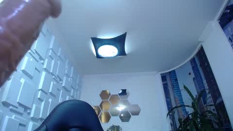 Snapshot of naughty_kittenm chatting on December 2024 02:21:01 PM Kitten online show from December 2024 02:21:01 PM