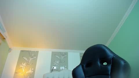 Snapshot of naughty_kittenm chatting on January 2025 11:12:02 AM Kitten online show from January 2025 11:12:02 AM